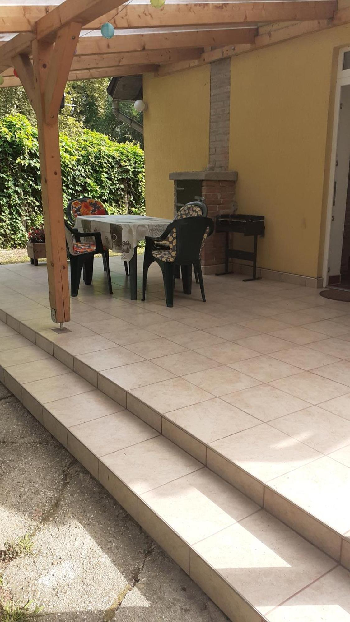 Borostyán Vendégház Tiszaug Exterior foto